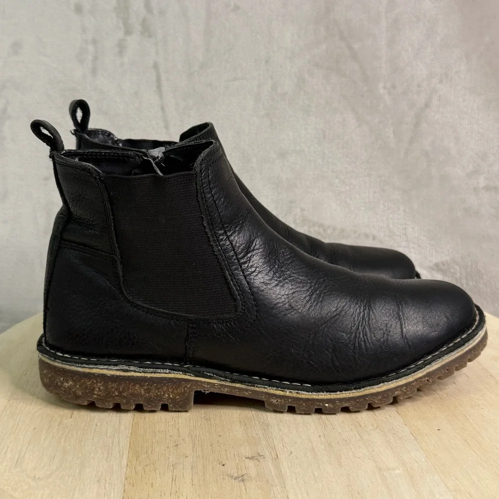Steve Madden B Clay Black Leather Chelsea Boots Womens Size 5 Zip Lug Sole Ankle